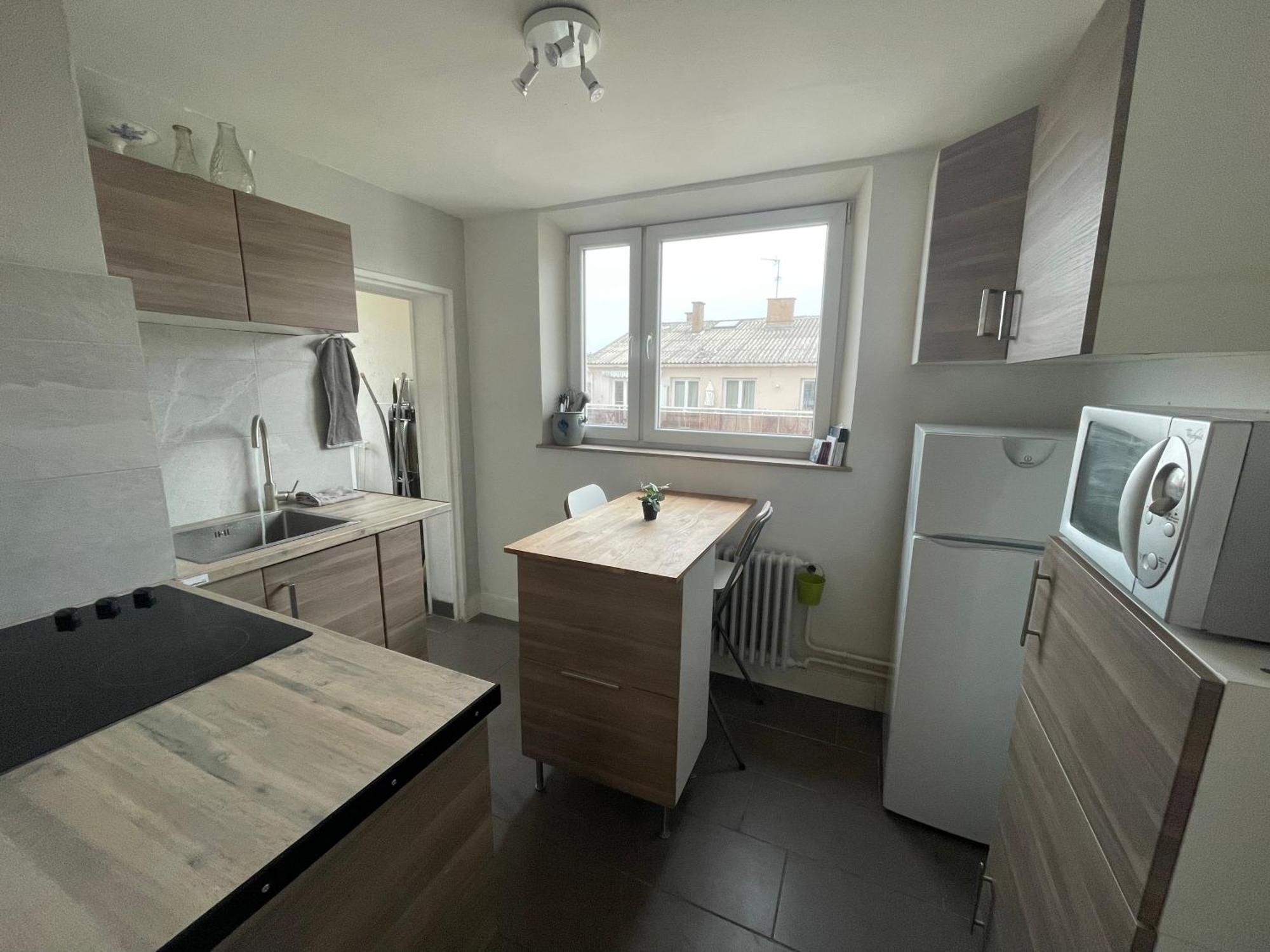 Апартаменты #6 : 2 Pieces Dernier Etage Tres Calme 40M2 Страсбург Экстерьер фото